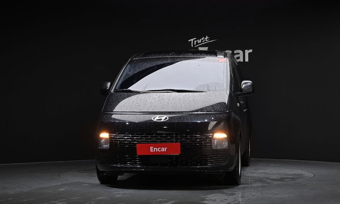Hyundai Staria 2025