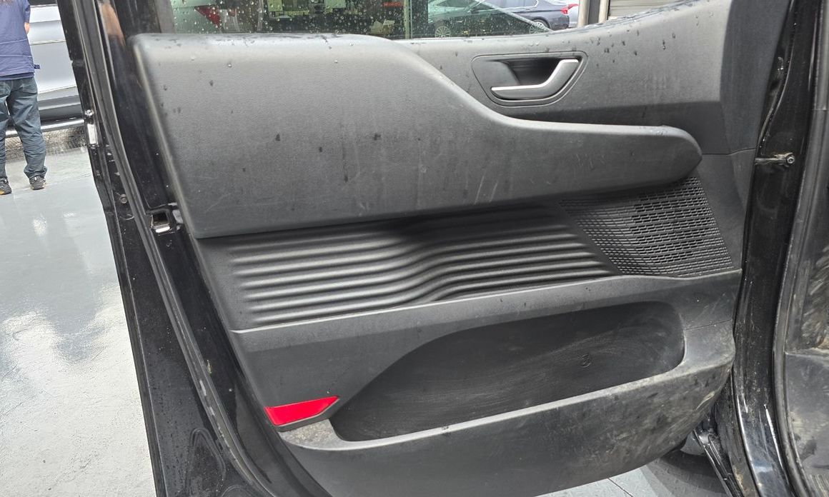 Hyundai Staria 2025