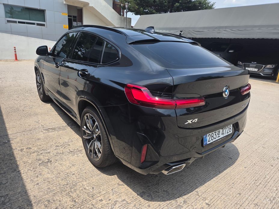BMW X4 2025