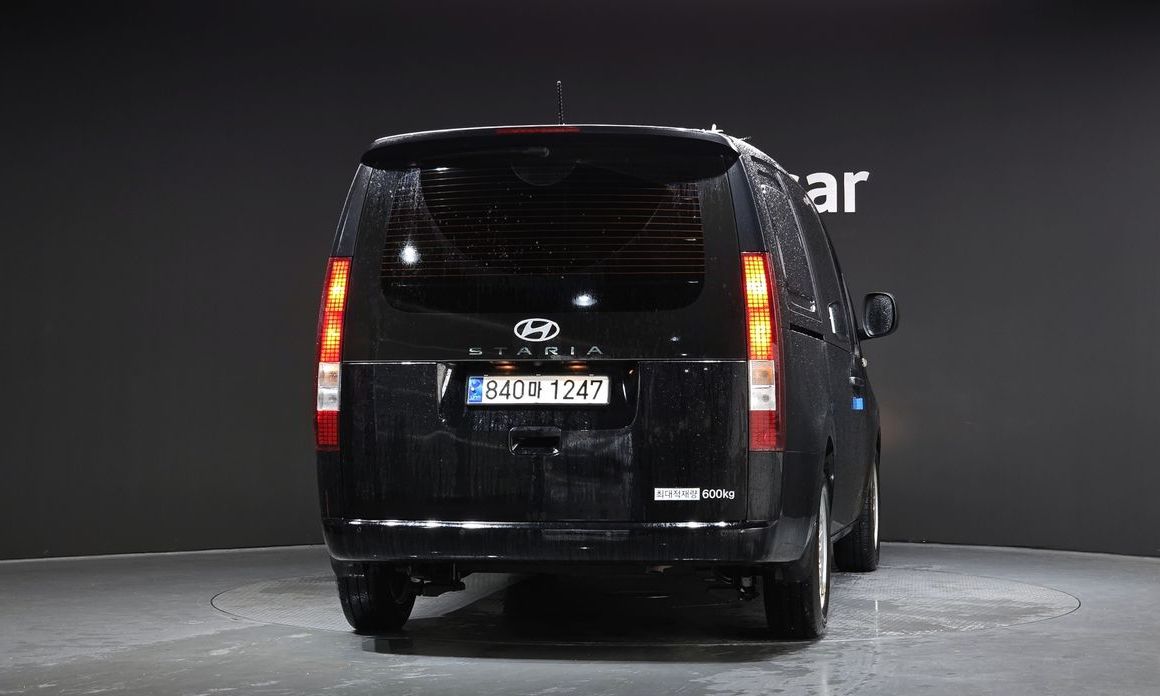 Hyundai Staria 2025