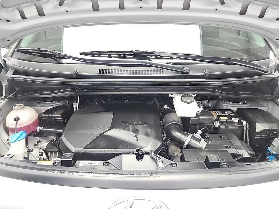 Hyundai Staria 2024