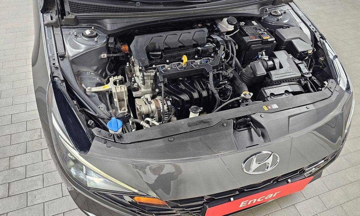 Hyundai AVANTE 2022