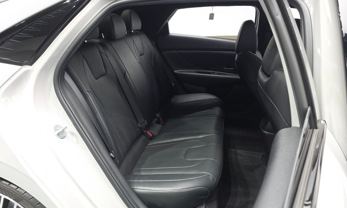 Hyundai AVANTE 2022