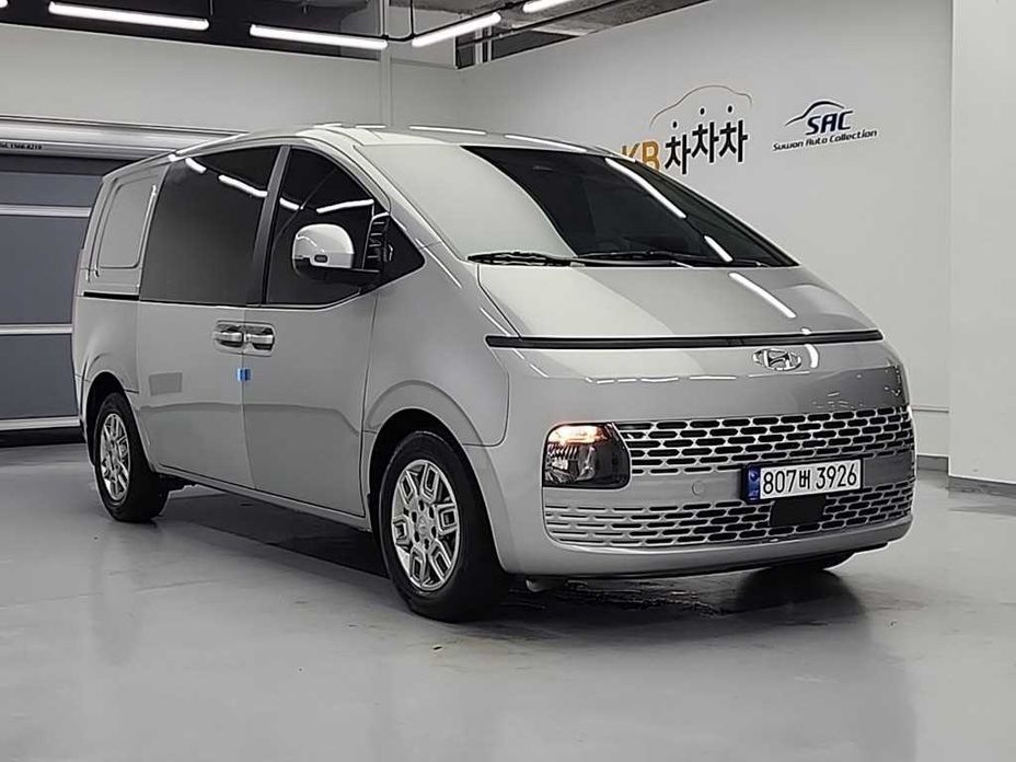 Hyundai Staria 2024