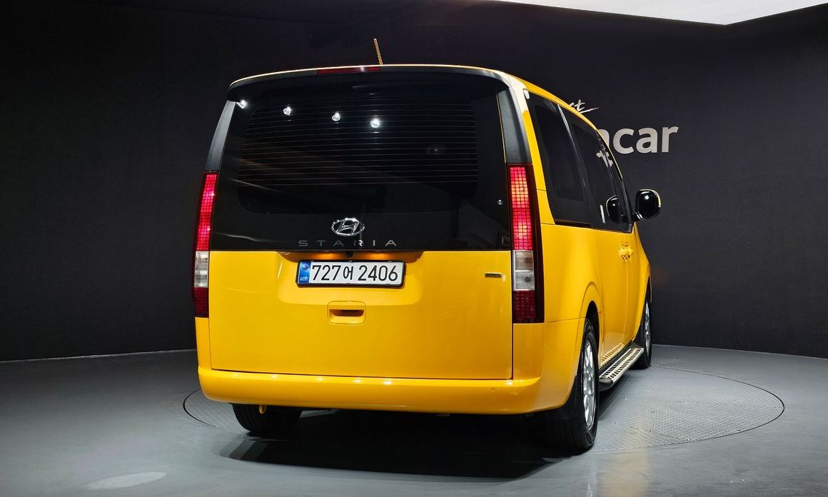 Hyundai Staria 2022
