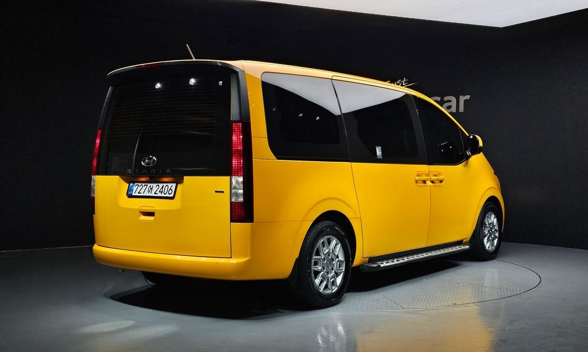 Hyundai Staria 2022