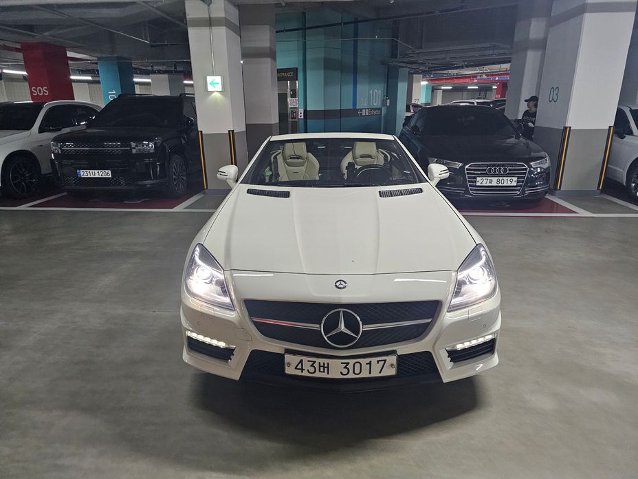 Mercedes-Benz SLK-Class 2012