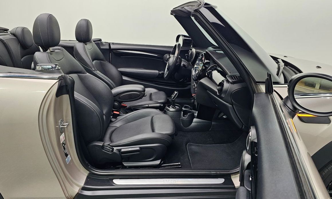 Mini Cooper Convertible 2024