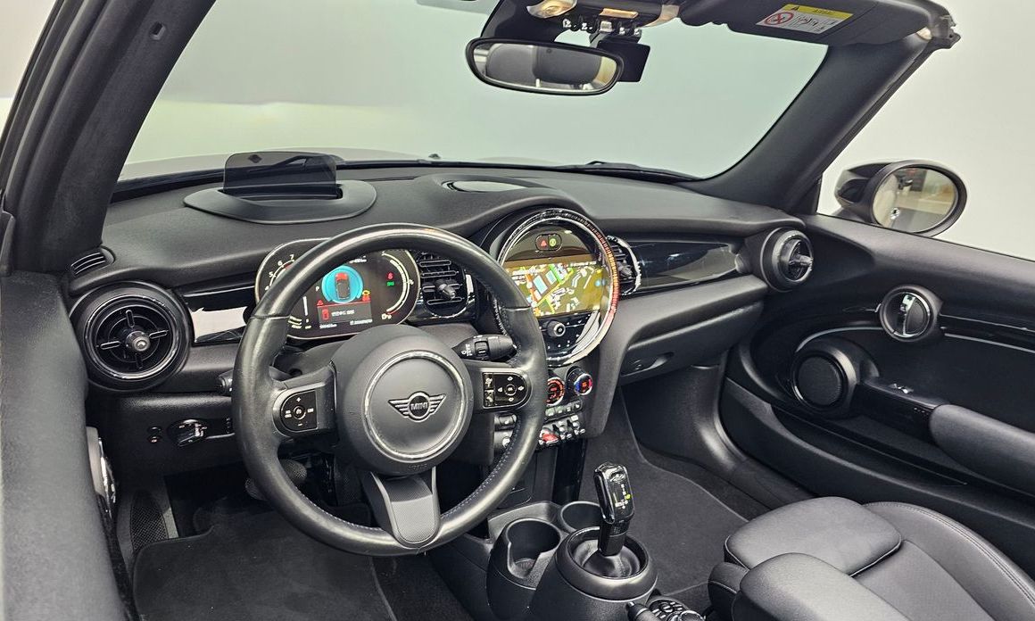 Mini Cooper Convertible 2024