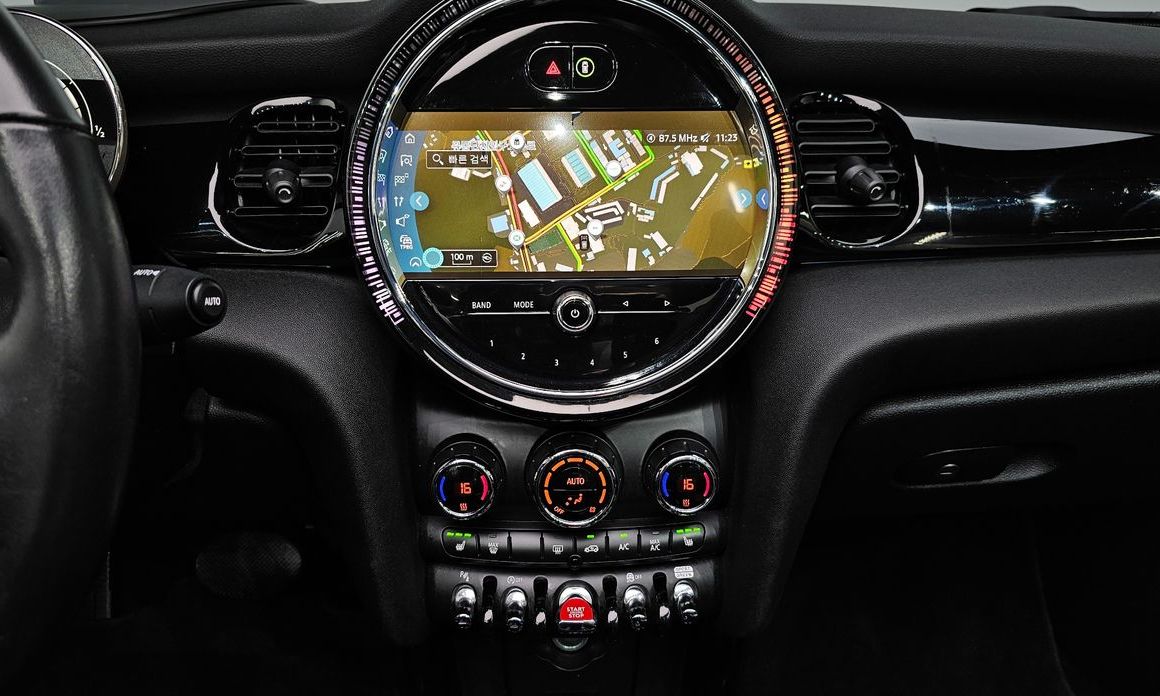 Mini Cooper Convertible 2024
