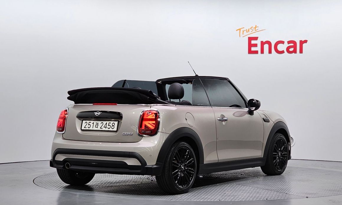 Mini Cooper Convertible 2024