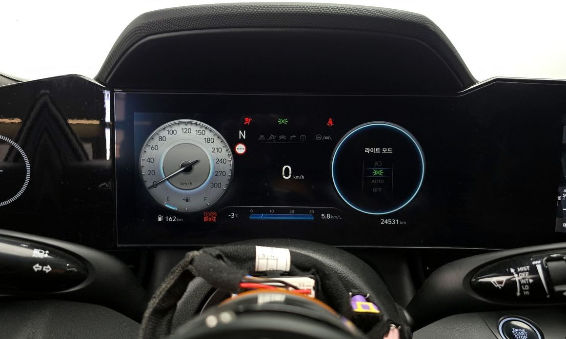 Hyundai AVANTE 2024
