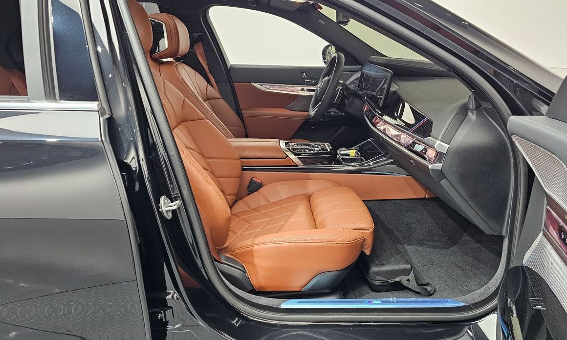BMW 7-Series 2025