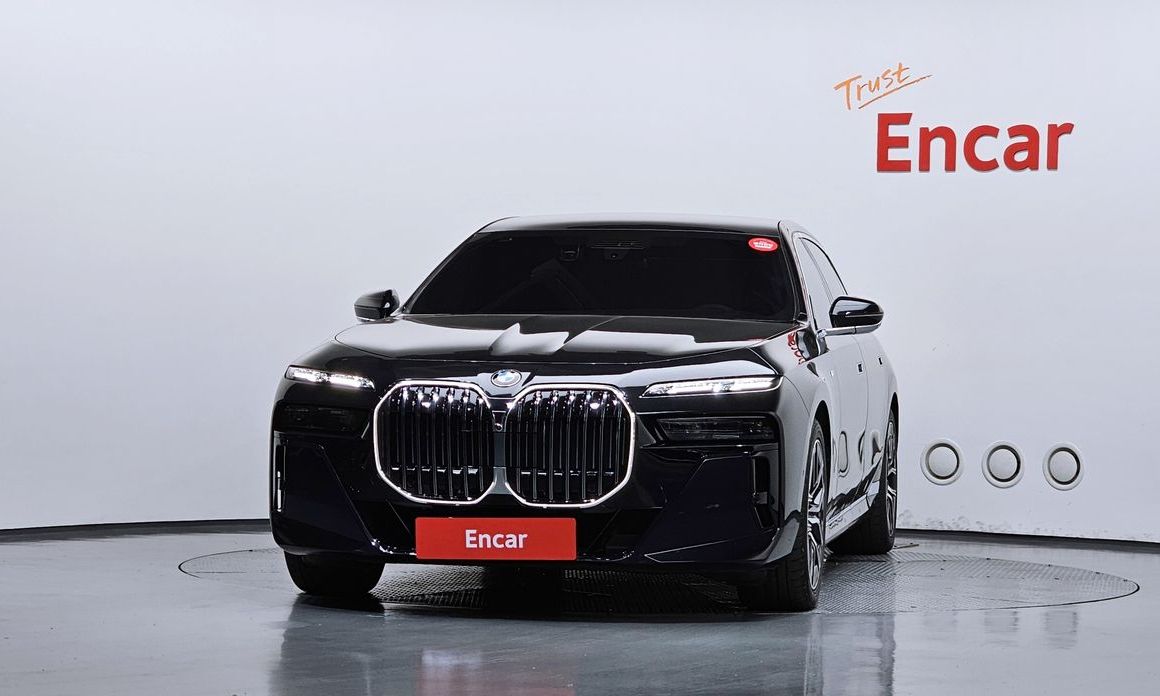 BMW 7-Series 2025