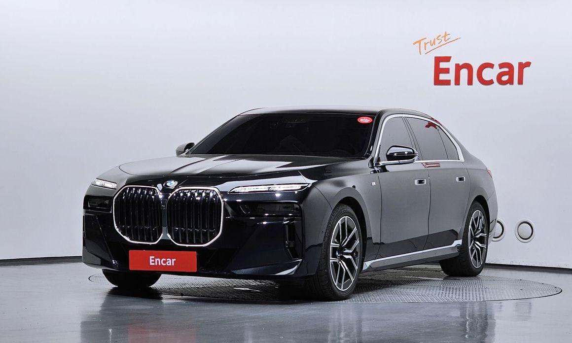 BMW 7-Series 2025