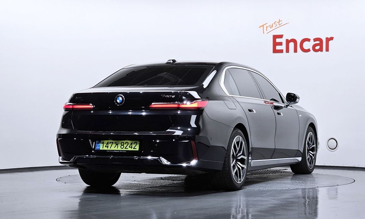 BMW 7-Series 2025