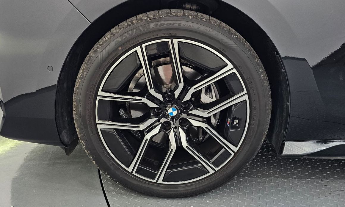 BMW 7-Series 2025