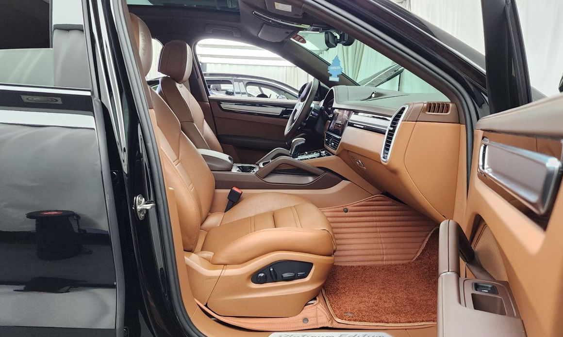 Porsche Cayenne 2023