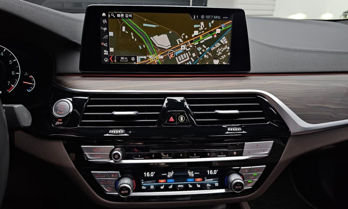 BMW 5-Series 2019