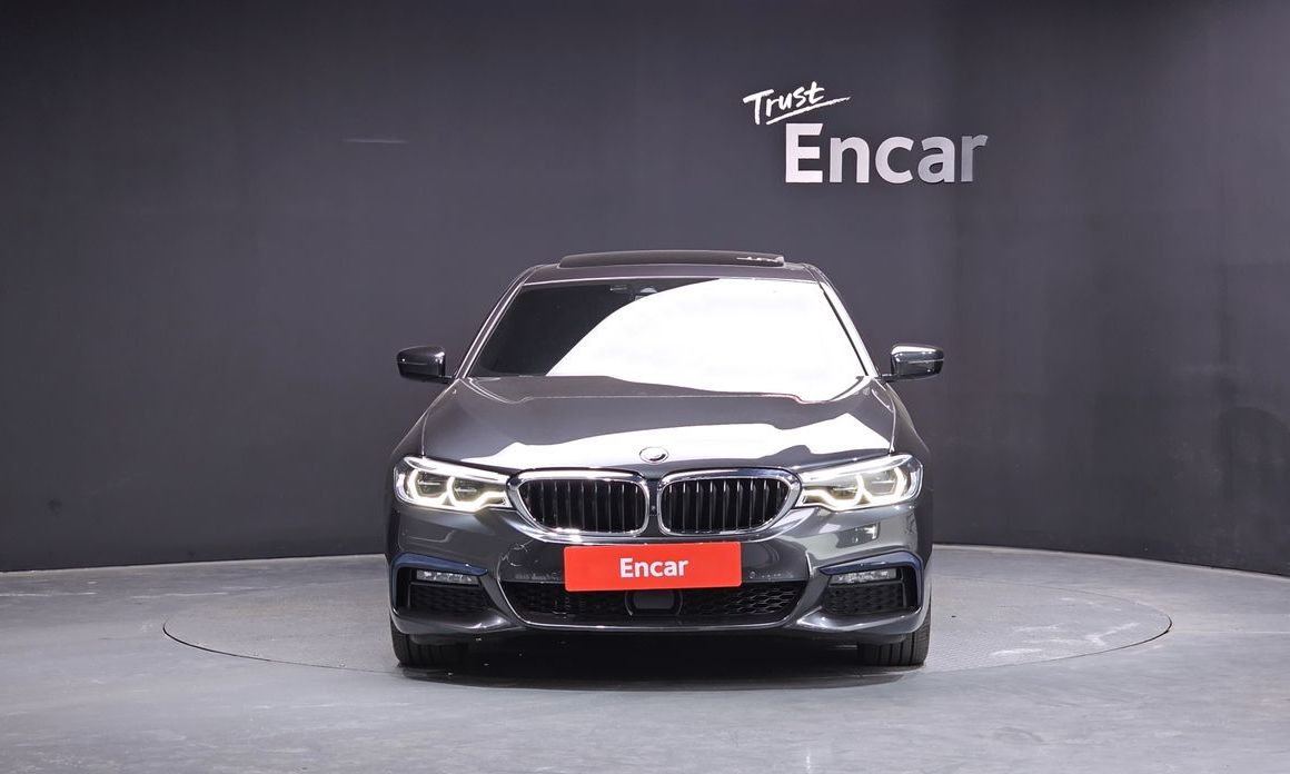 BMW 5-Series 2019