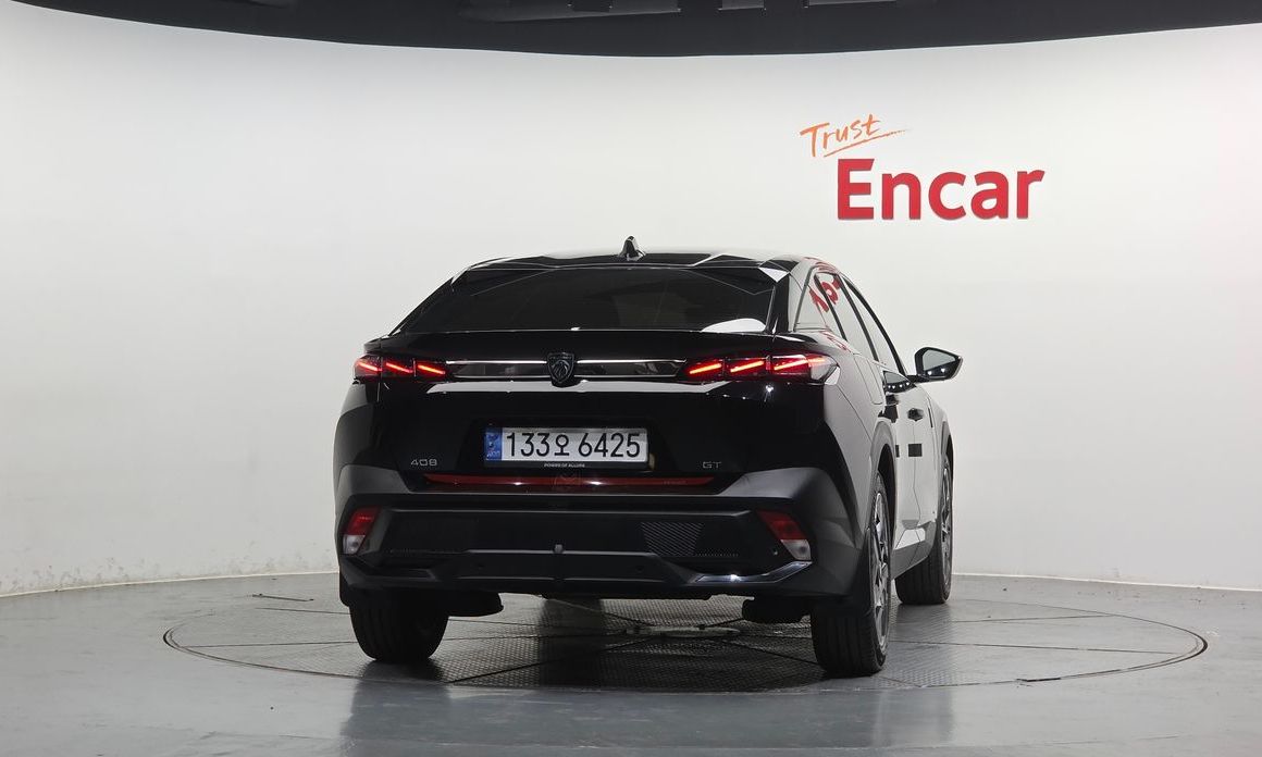 Peugeot 408 2023