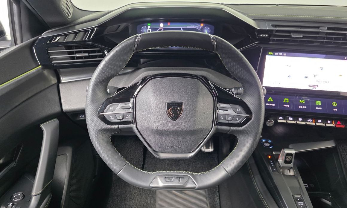 Peugeot 408 2023