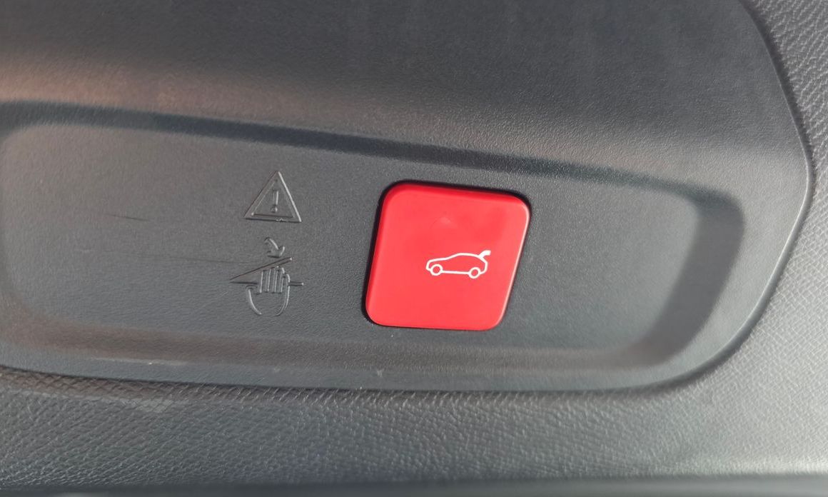 Peugeot 408 2023