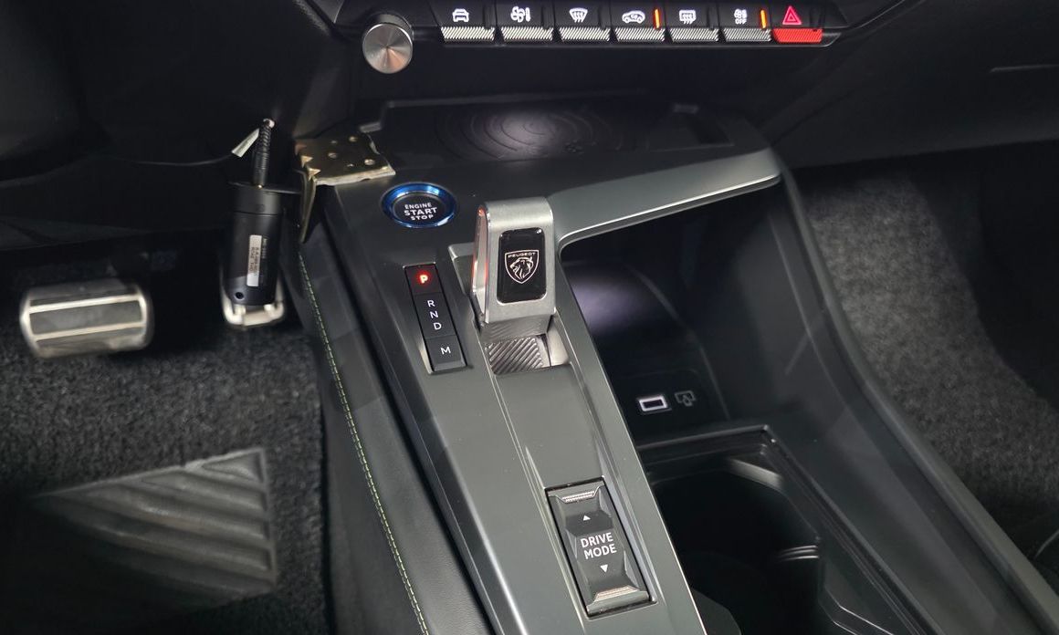 Peugeot 408 2023