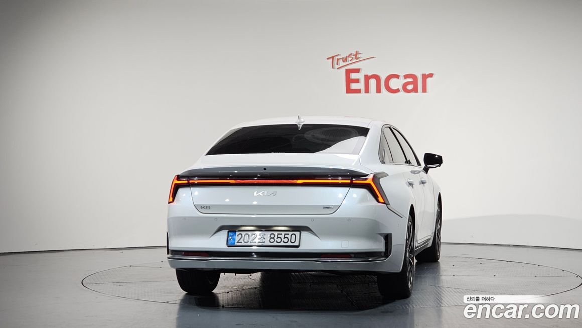 Kia K8 2025