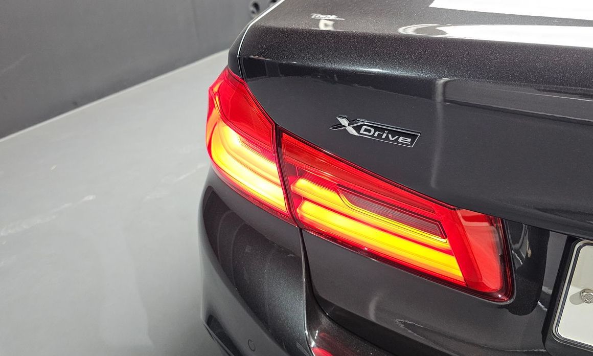 BMW 5-Series 2019