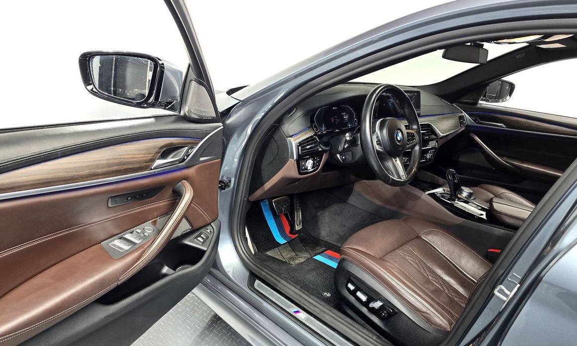 BMW 5-Series 2020
