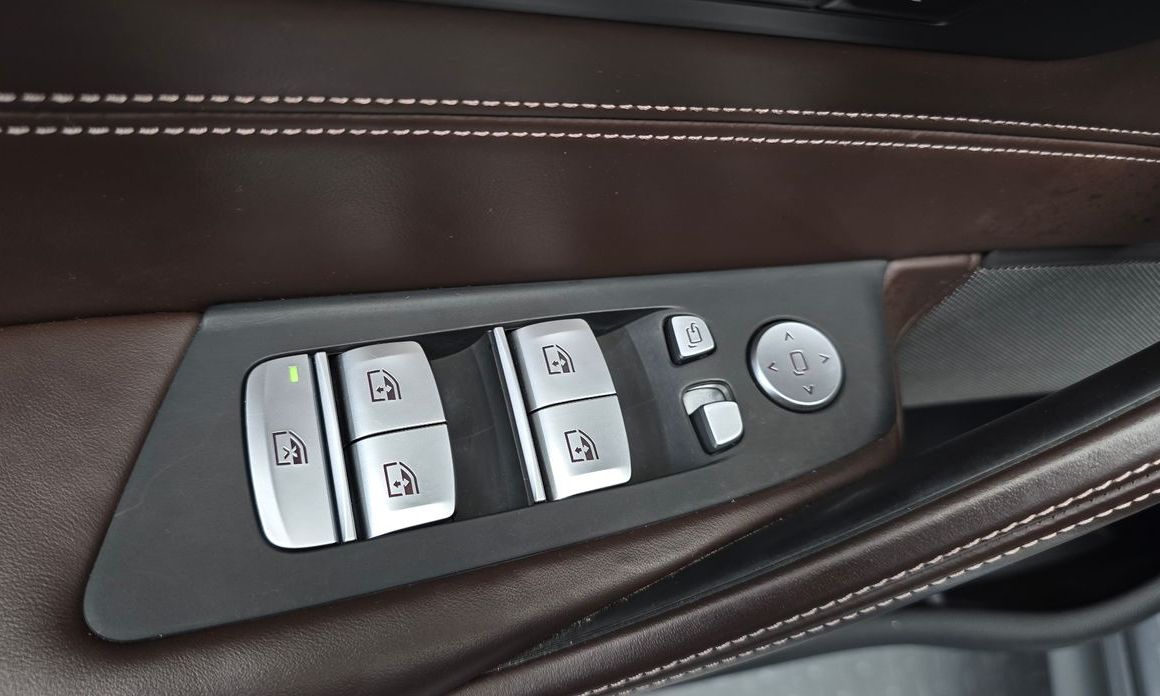 BMW 5-Series 2020