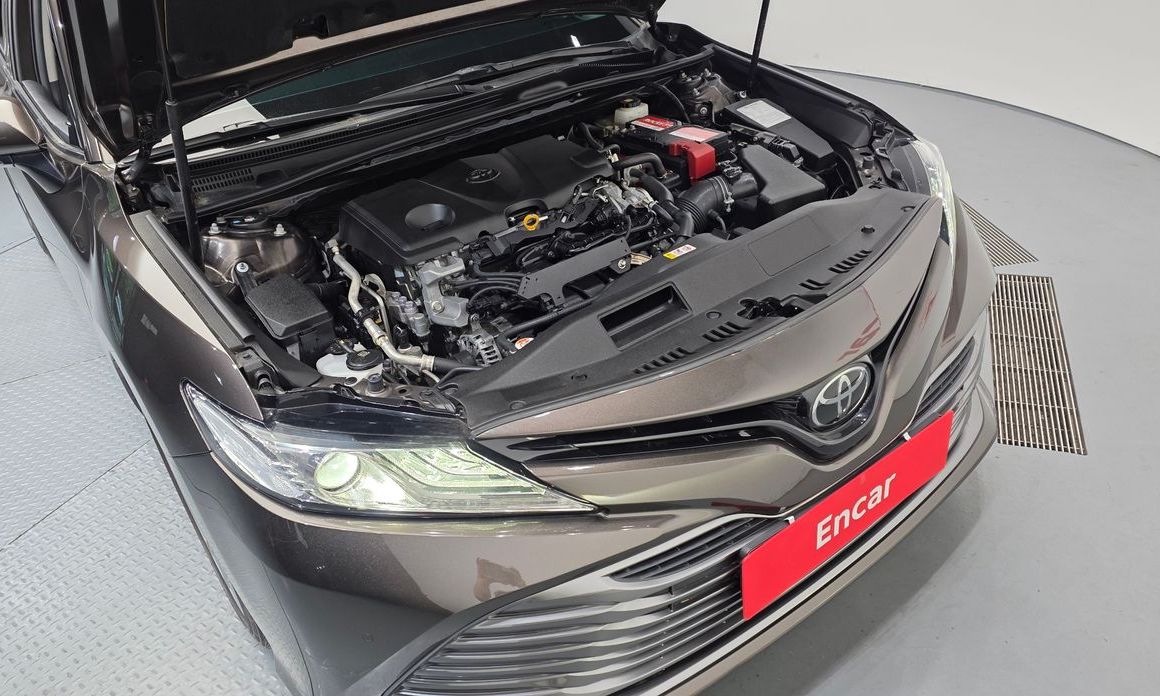 Toyota Camry 2019