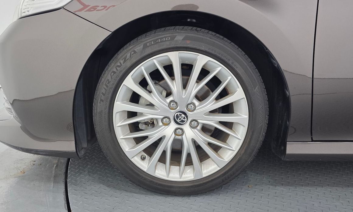 Toyota Camry 2019