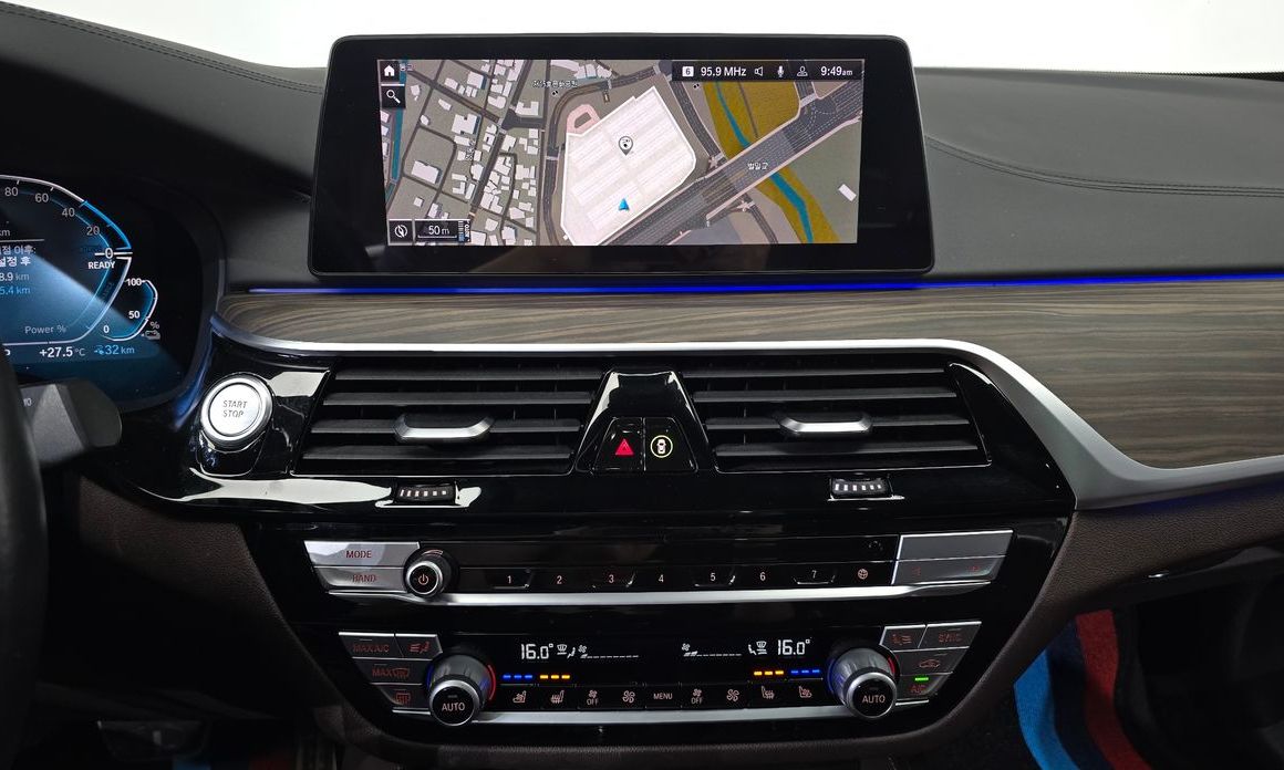 BMW 5-Series 2020