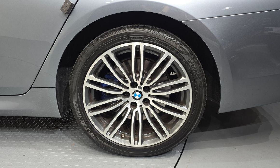 BMW 5-Series 2020