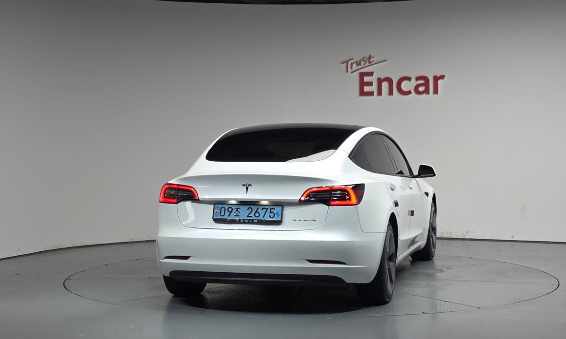 Tesla Model 3 2021