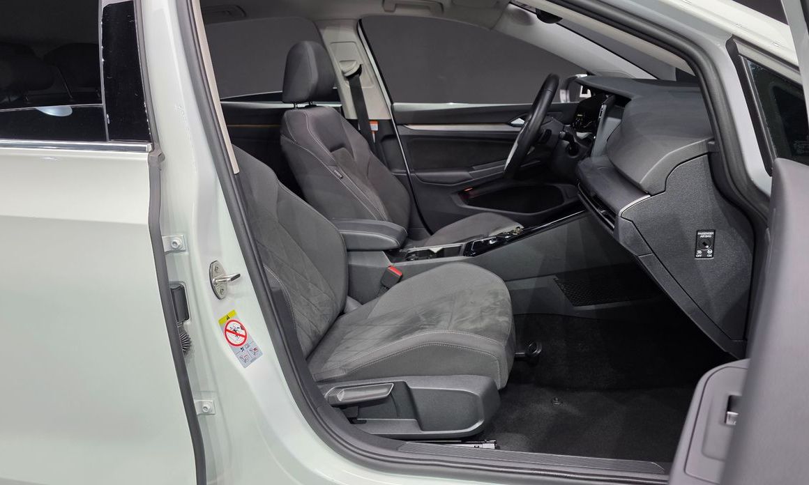 Volkswagen Golf 2023