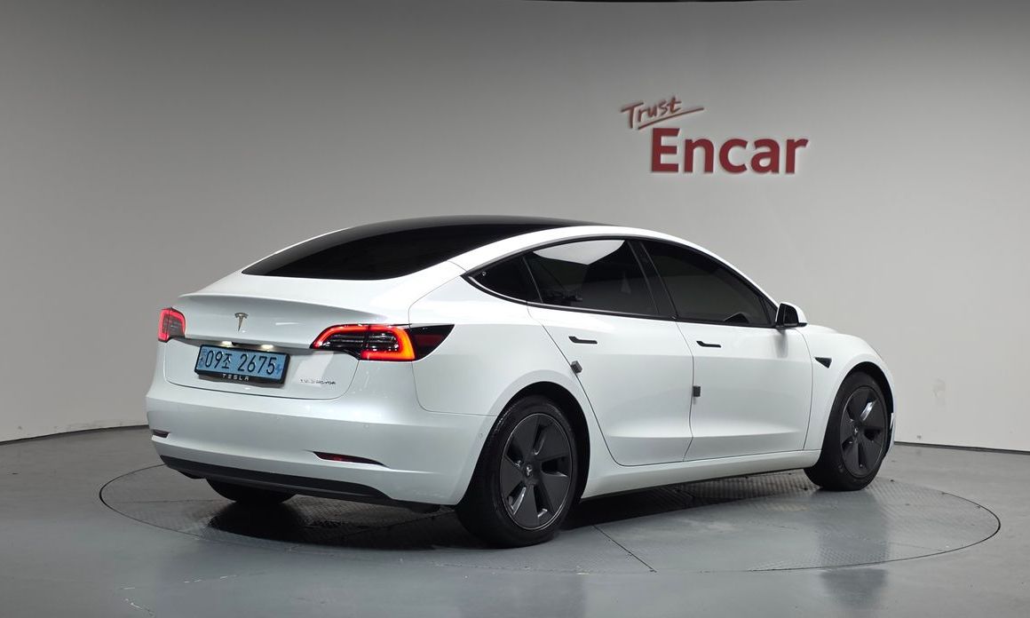 Tesla Model 3 2021