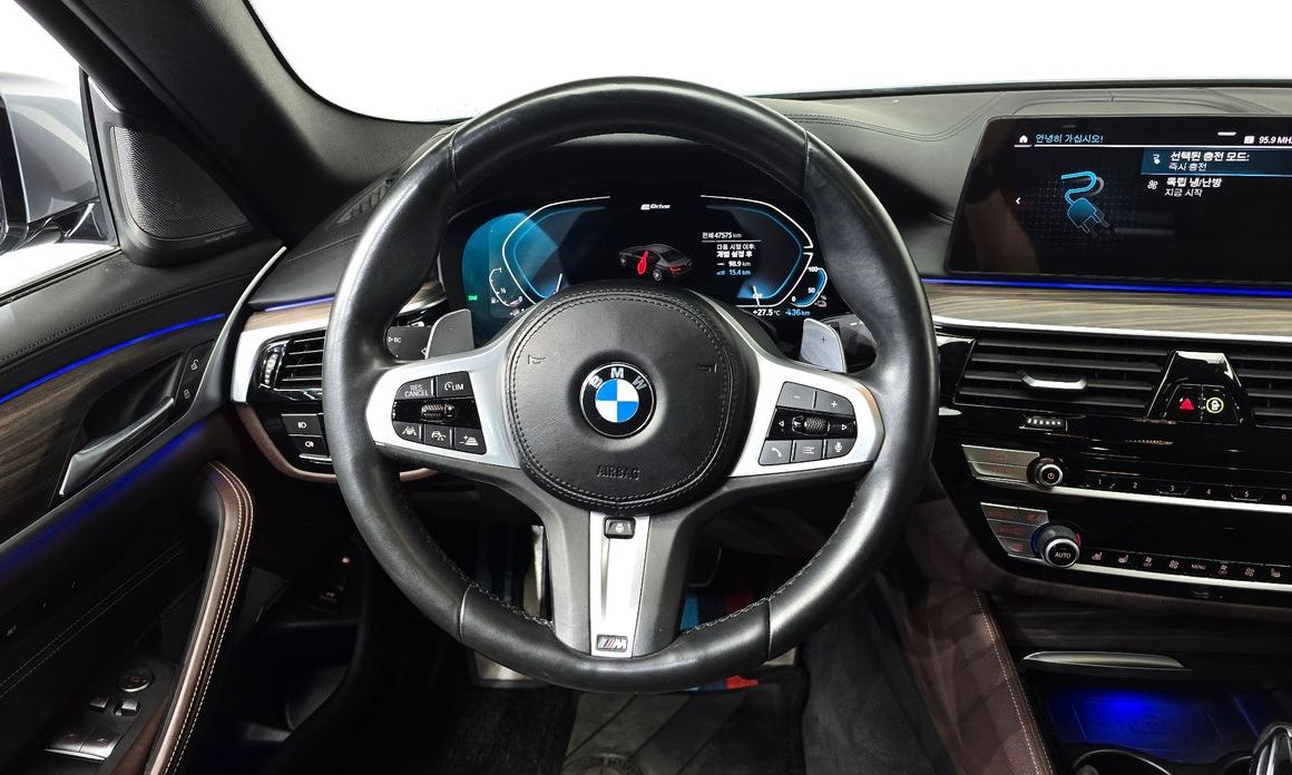 BMW 5-Series 2020