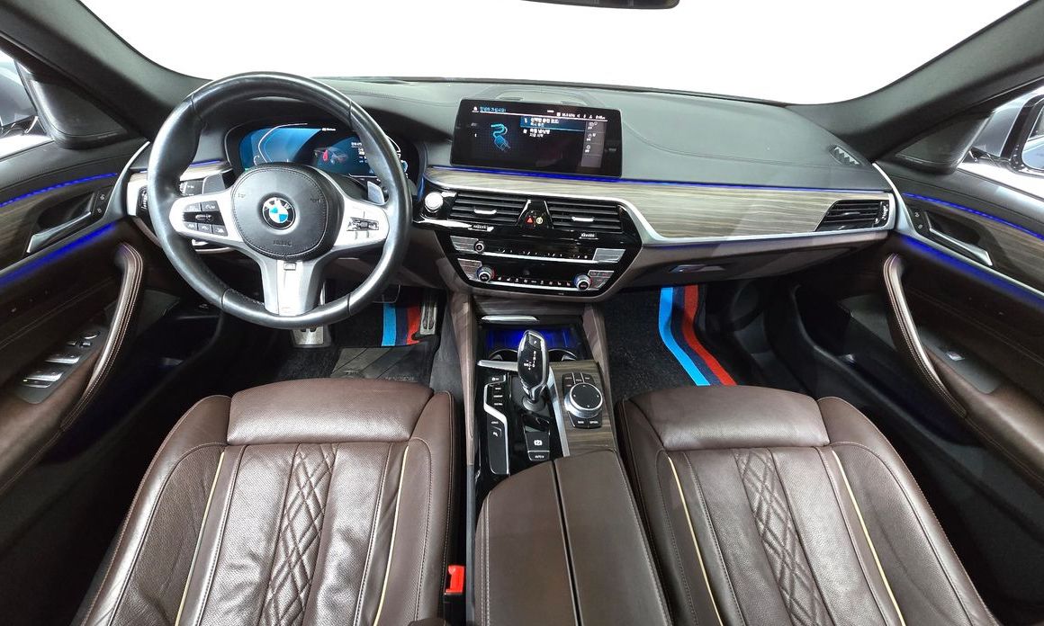 BMW 5-Series 2020
