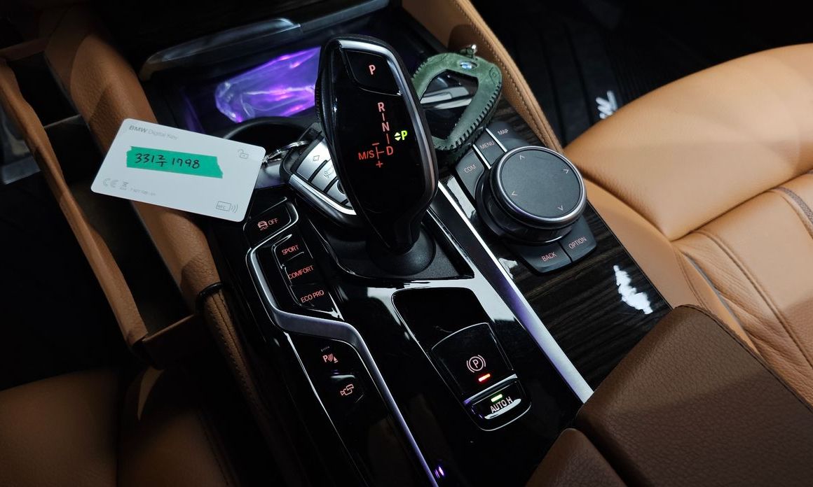 BMW 5-Series 2021