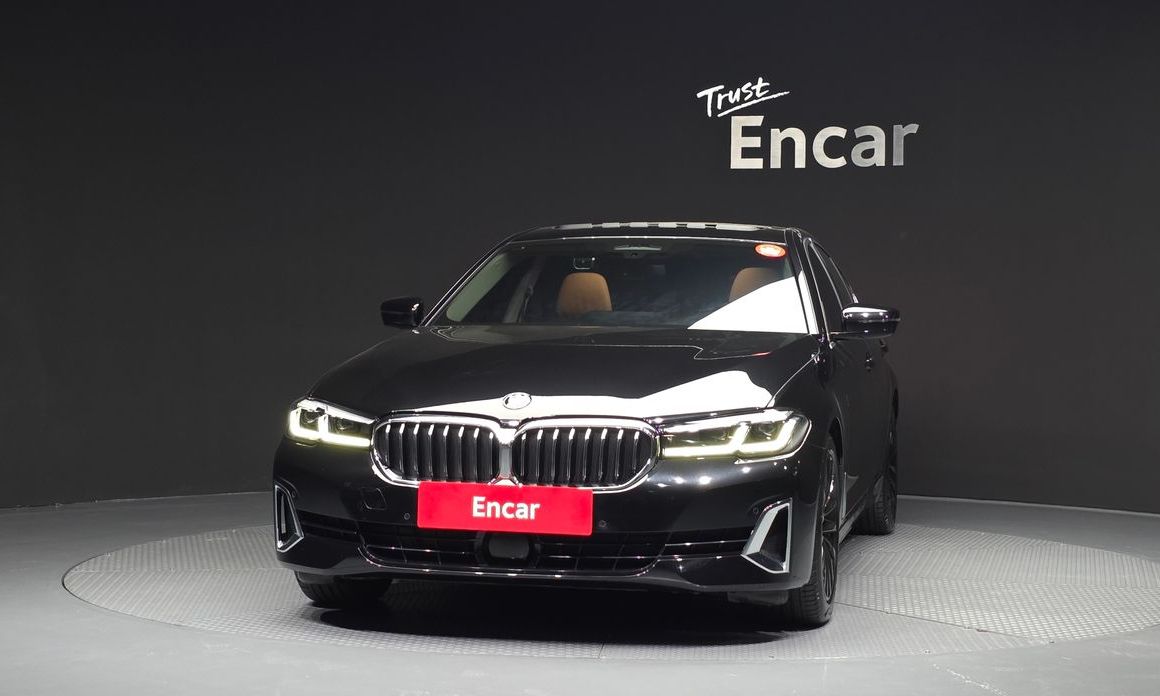 BMW 5-Series 2022