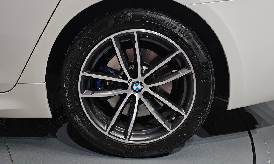 BMW 5-Series 2021