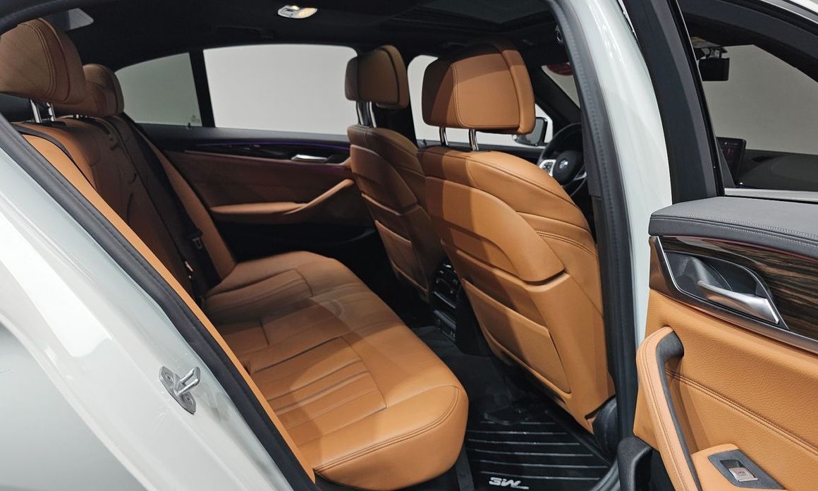 BMW 5-Series 2021