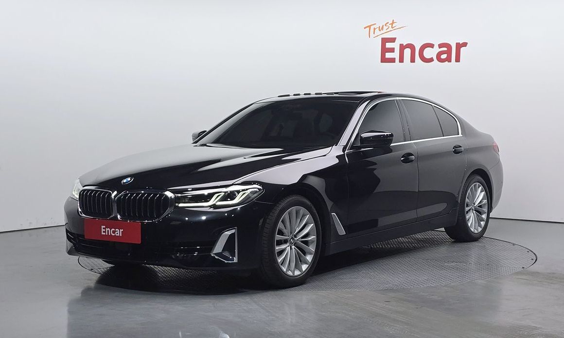 BMW 5-Series 2023