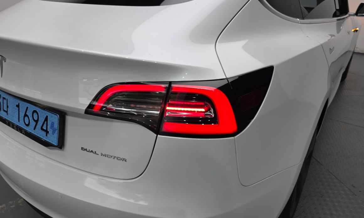 Tesla Model 3 2020