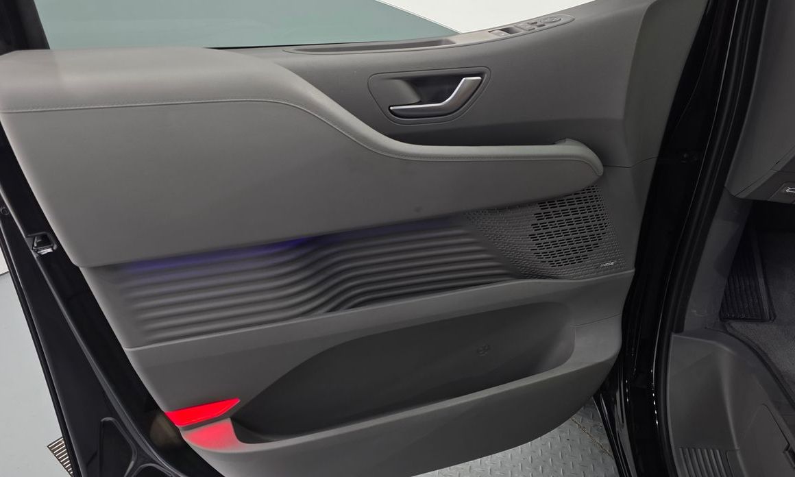 Hyundai Staria 2022