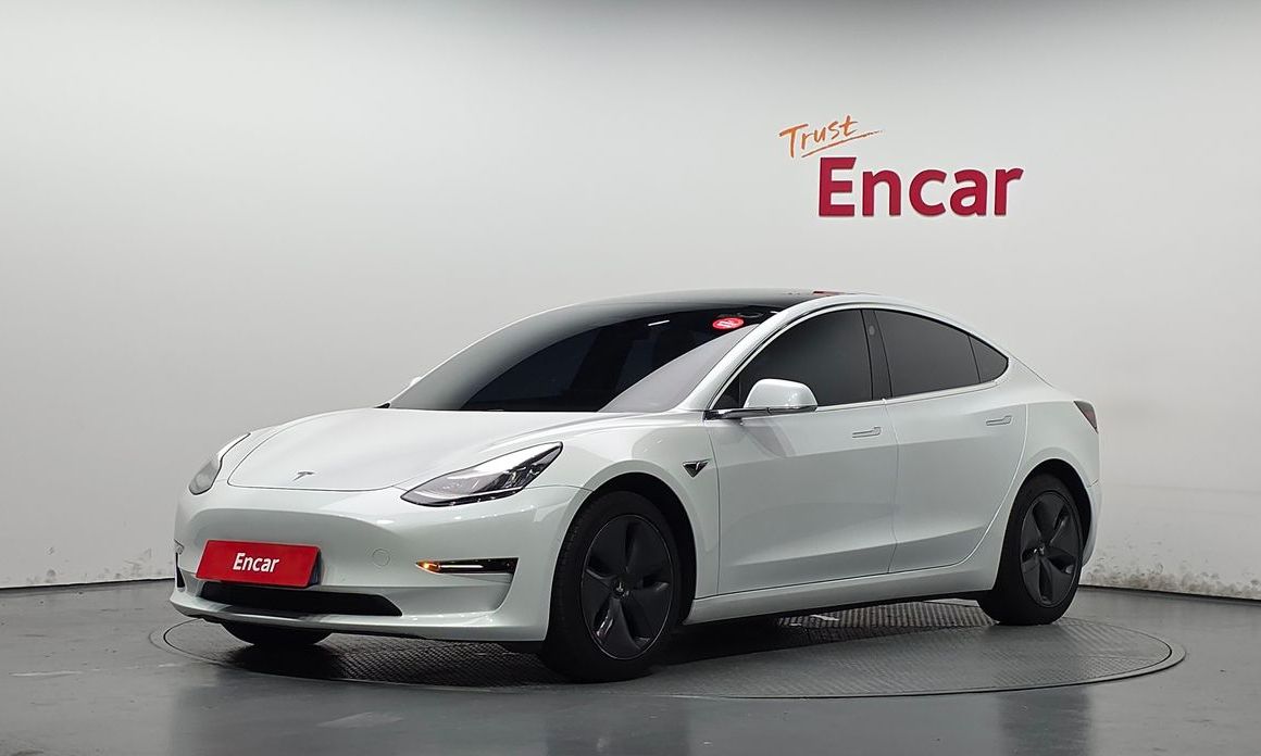 Tesla Model 3 2020