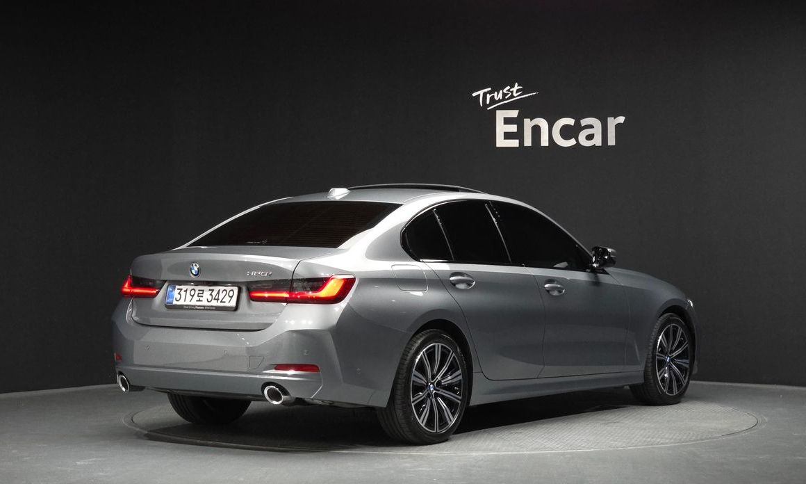 BMW 3-Series 2025